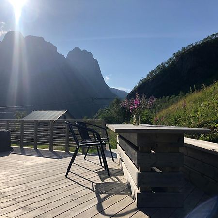 Segla Guesthouse - With View Of Fjord Fjordgard Eksteriør billede