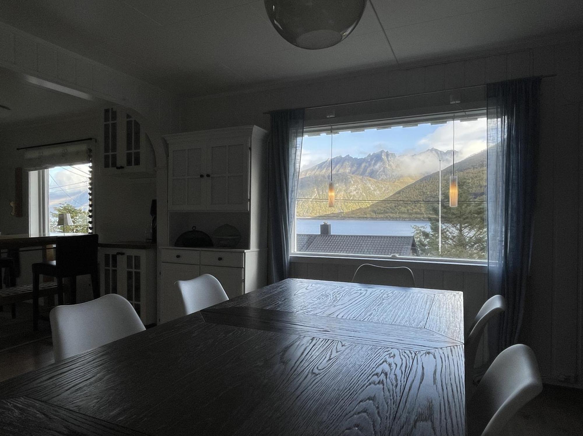 Segla Guesthouse - With View Of Fjord Fjordgard Eksteriør billede