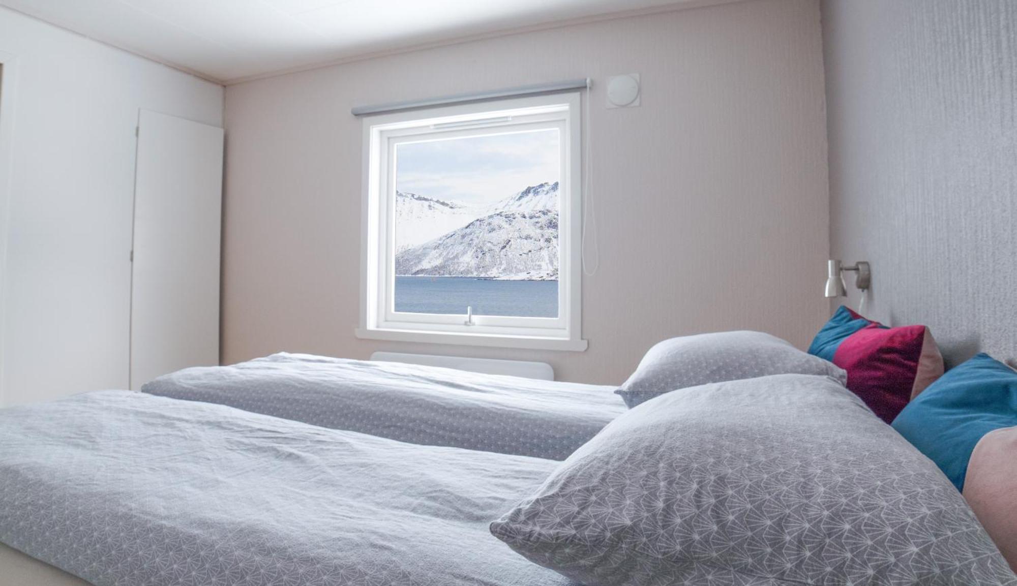 Segla Guesthouse - With View Of Fjord Fjordgard Værelse billede